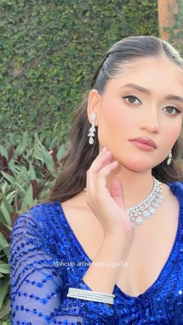 Saniya Gaffar at work on a soft glam makeup look